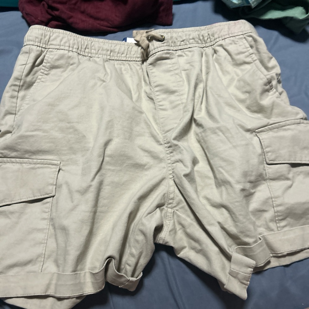 Old Navy Tan Cargo Shorts with Relaxed Fit